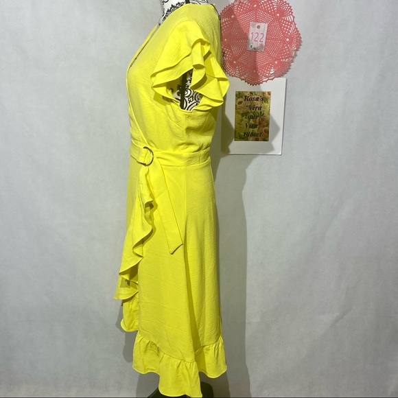 Laundry NWT By Shelli Segal Short Sleeve,V-Neck Ruffled Asymmetrical Hem Yellow - Picture 5 of 15